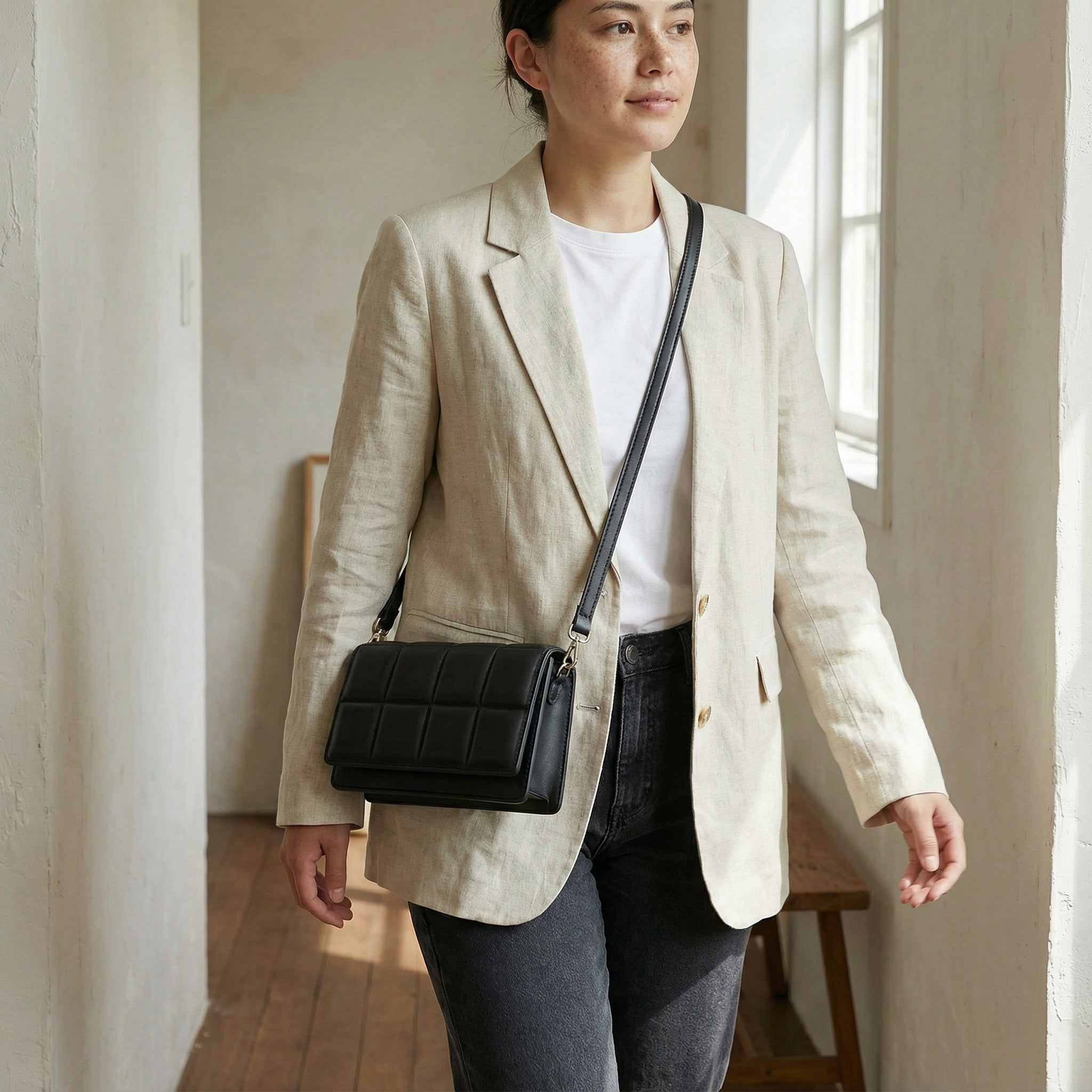 The Essential Shoulder Bag