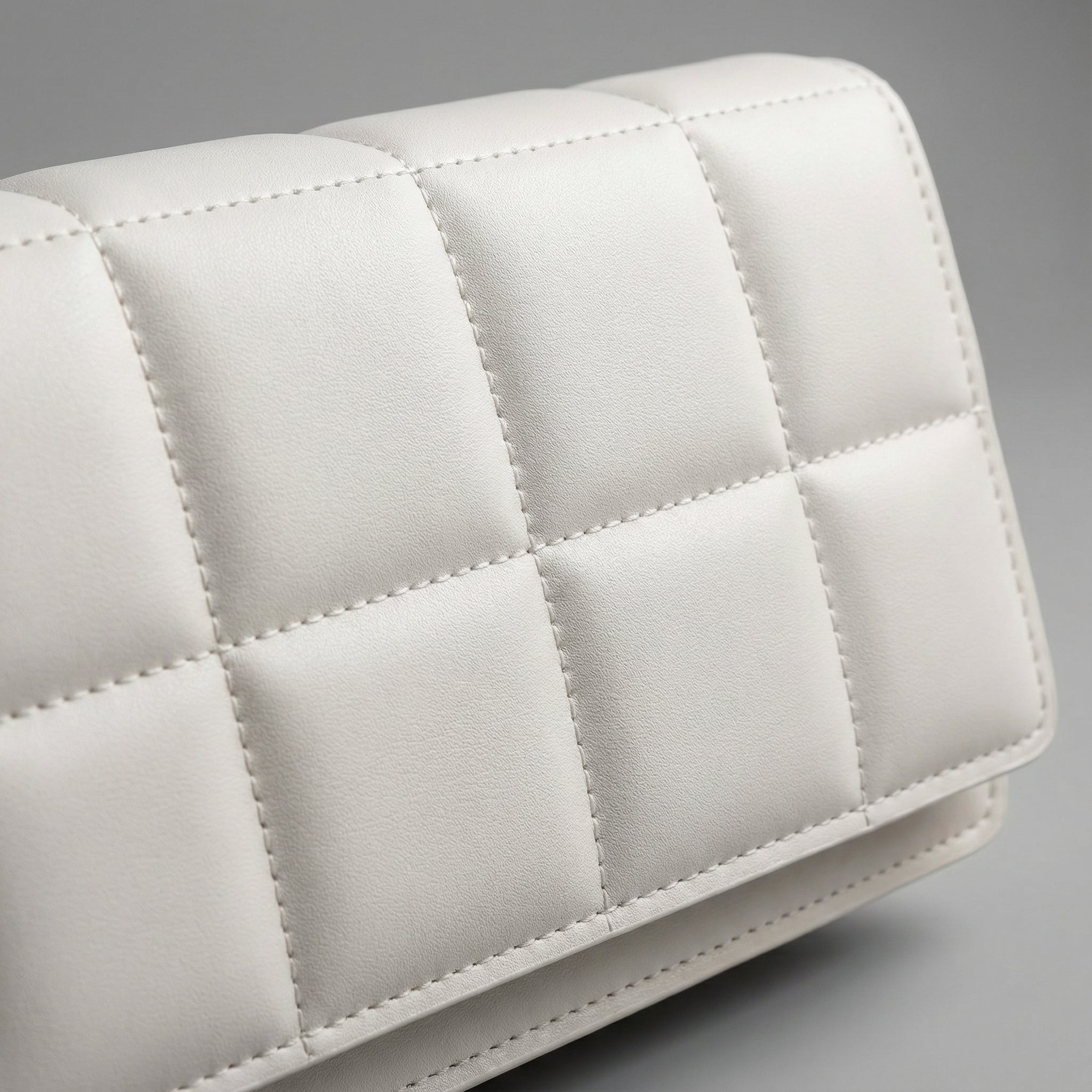 The Essential Shoulder Bag